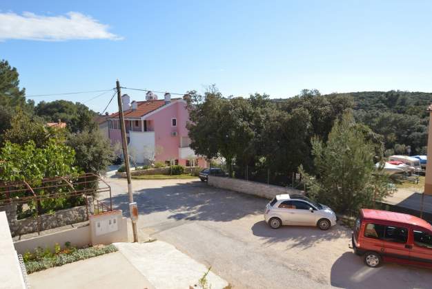 Apartment Duje 3 - Spacious stay near beach, terrace with BBQ in Artatore, Mali Lošinj