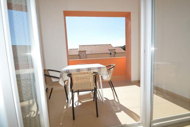 Apartment Duje 3 - Spacious stay near beach, terrace with BBQ in Artatore, Mali Lošinj