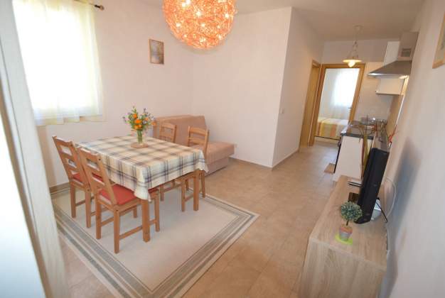 Apartment Duje 4 - Perfect for 2 people, close to the beach, Mali Lošinj