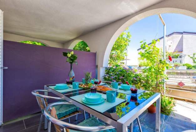 Apartment Elena 3 elegant accommodation for 4 people in Mali Lošinj